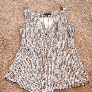 Women's Black and White Sleeveless Top